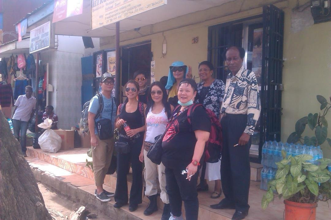 Africa Royal Trekking-纳特龙湖必去景点