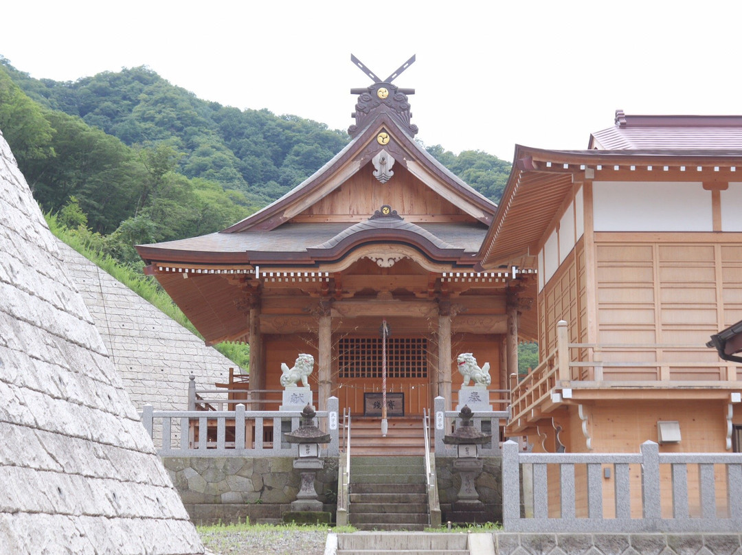 Kawarayu Shrine景点图片
