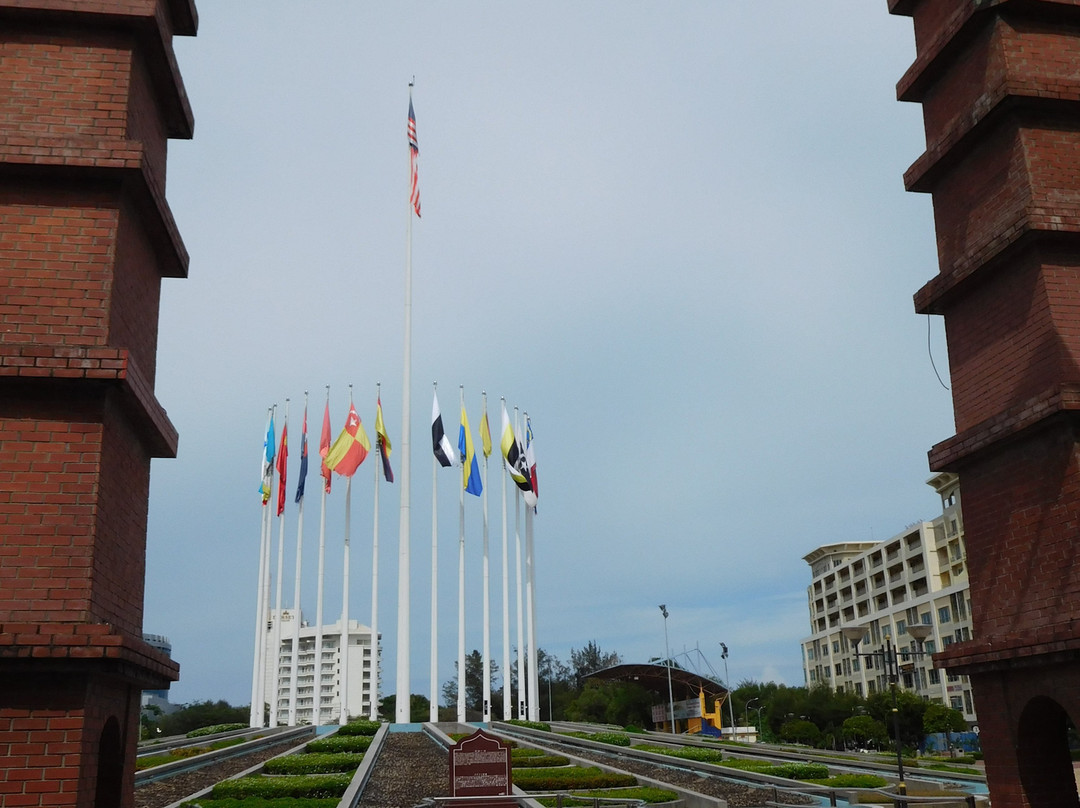 Labuan Square (Dataran Labuan)景点图片