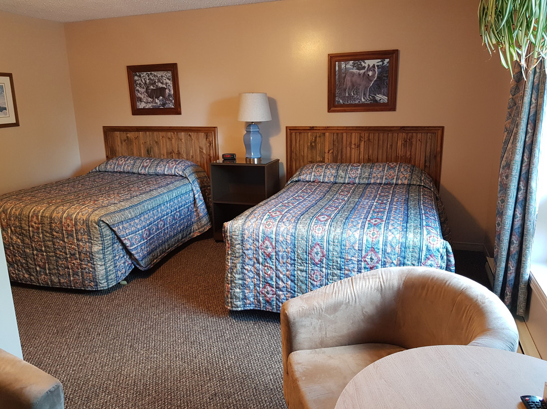 Dwight Village Motel主图