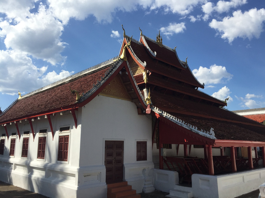 Wat Mai Suwannaphumaham景点图片