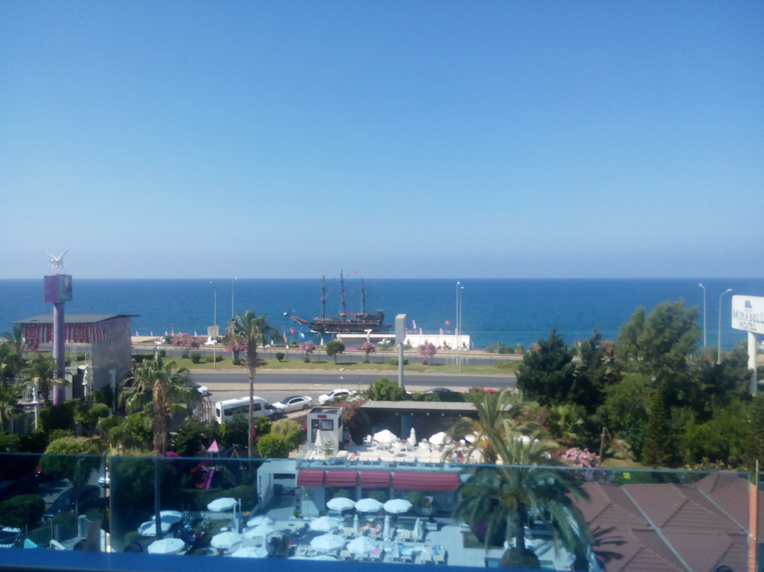 White City Beach Hotel主图