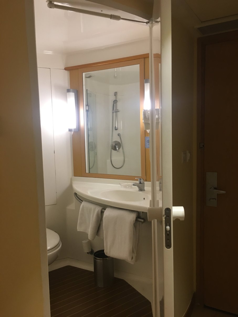 宜必思班加罗尔霍苏路酒店-浴室