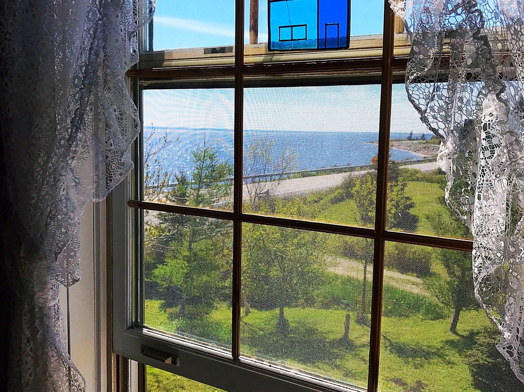 Century House Bed & Breakfast Pottery & Gallery主图