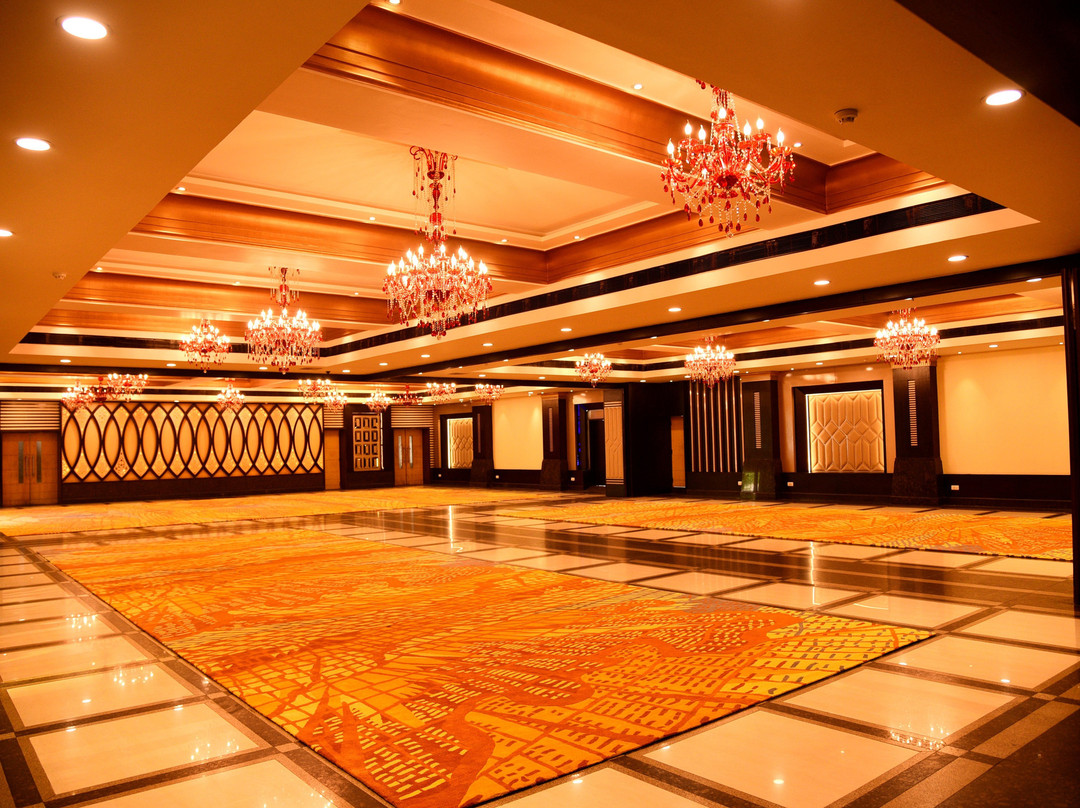 皇家克里夫酒店主图