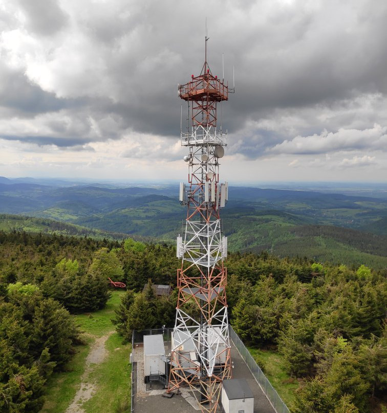 Lookout Tower at the Summit of Wielka Sowa Mountain景点图片
