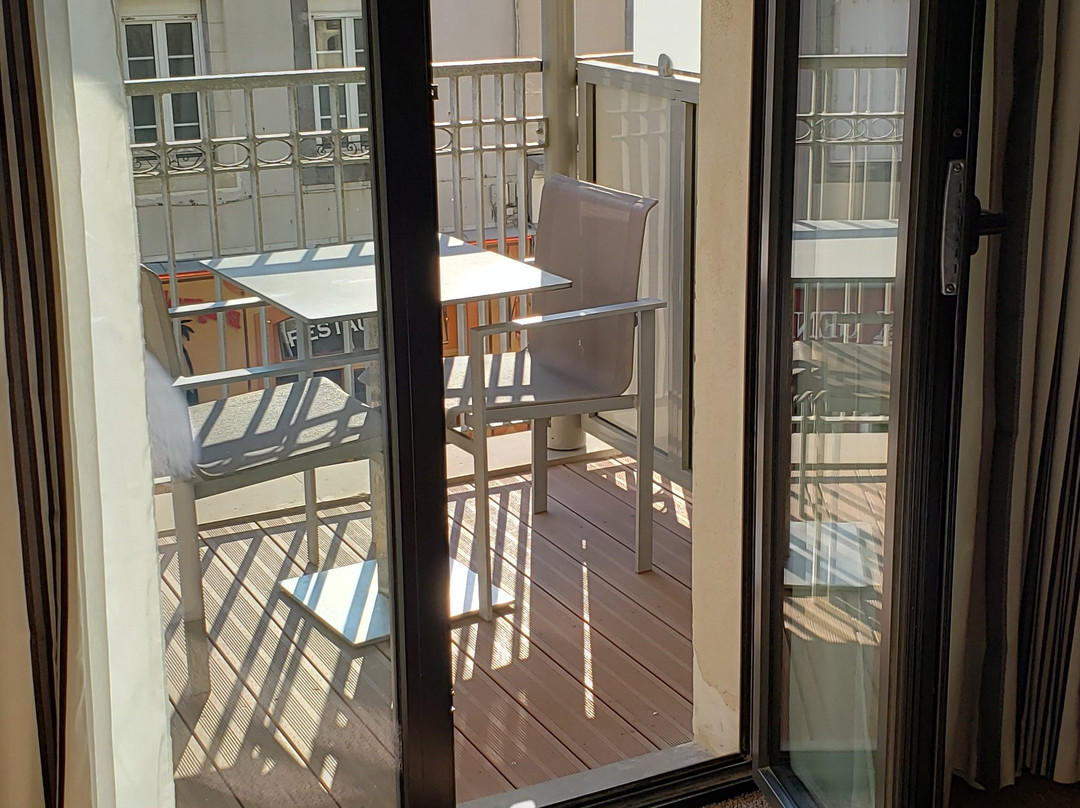Hôtel Le Nouveau Monde主图