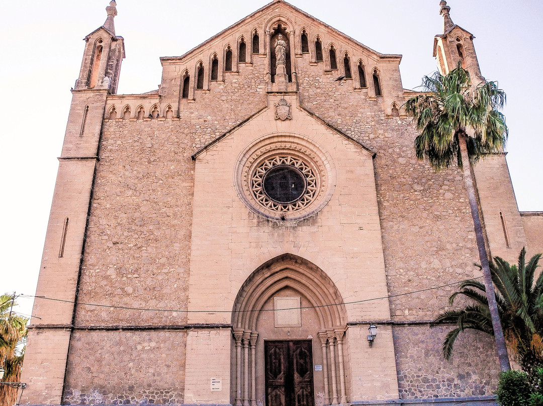 Iglesia Parroquial de la Transfiguracion del Senor-Arta必去景点