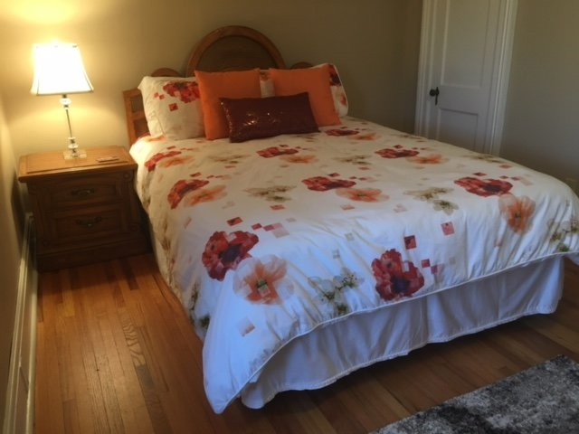 Cottage on Caledonia主图