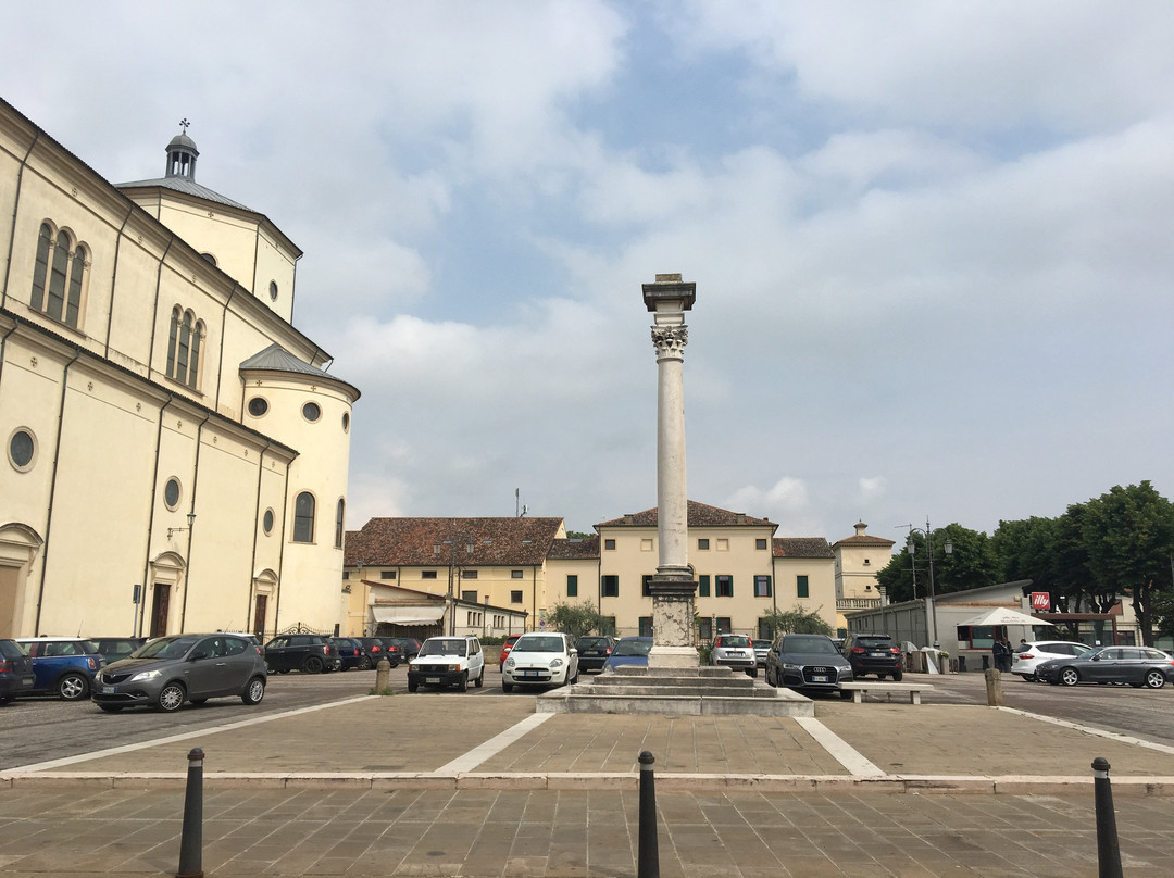 Chiesa Parrocchiale dei SS Vito, Modesto e Crescenzia景点图片