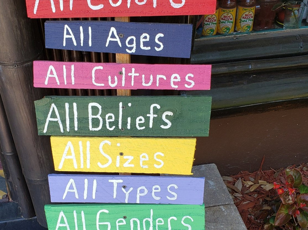 The Village Courtyard-Gulfport必去景点