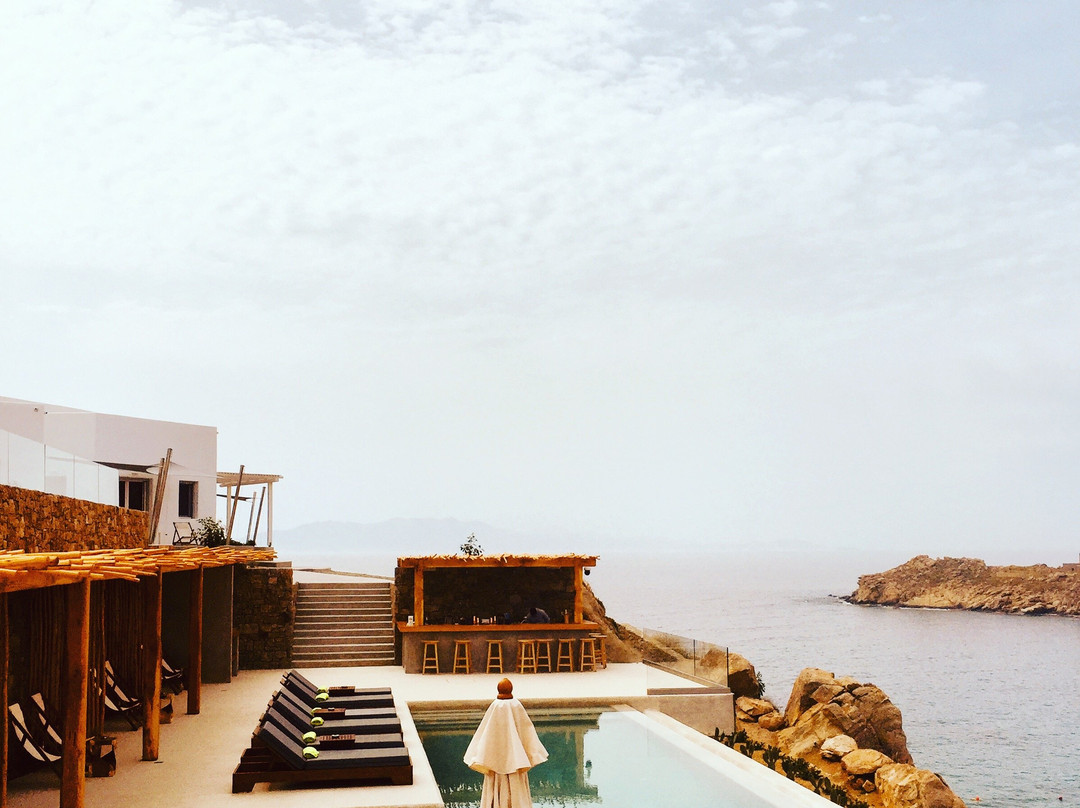 Super Paradise Hotel主图