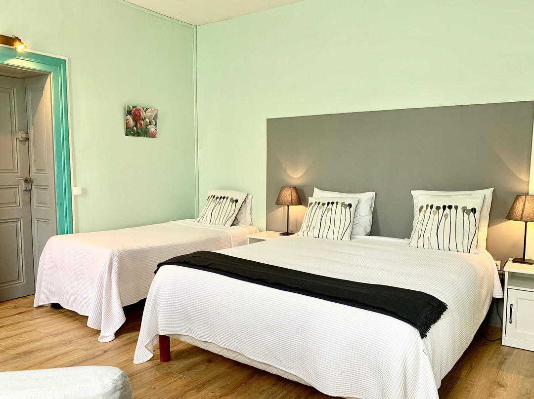 Laveyron酒店住宿-迪斯亚德酒店