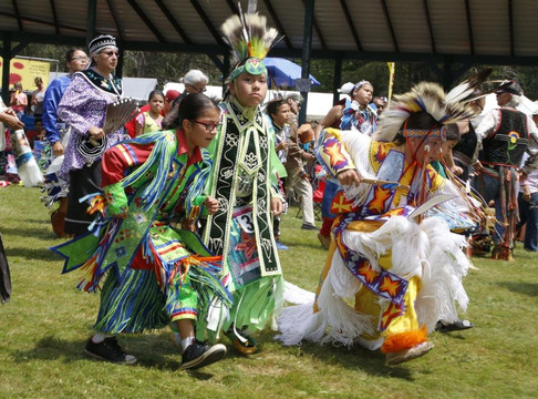 Hayward Lakes Visitors and Convention Bureau-海沃德必去景点