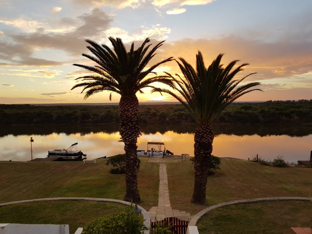 Addo Riverside Villa主图
