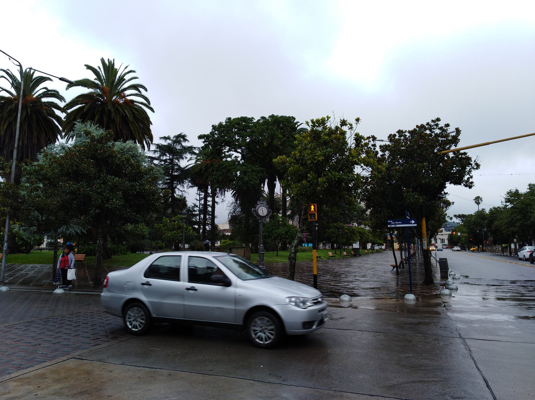 Plaza Belgrano景点图片