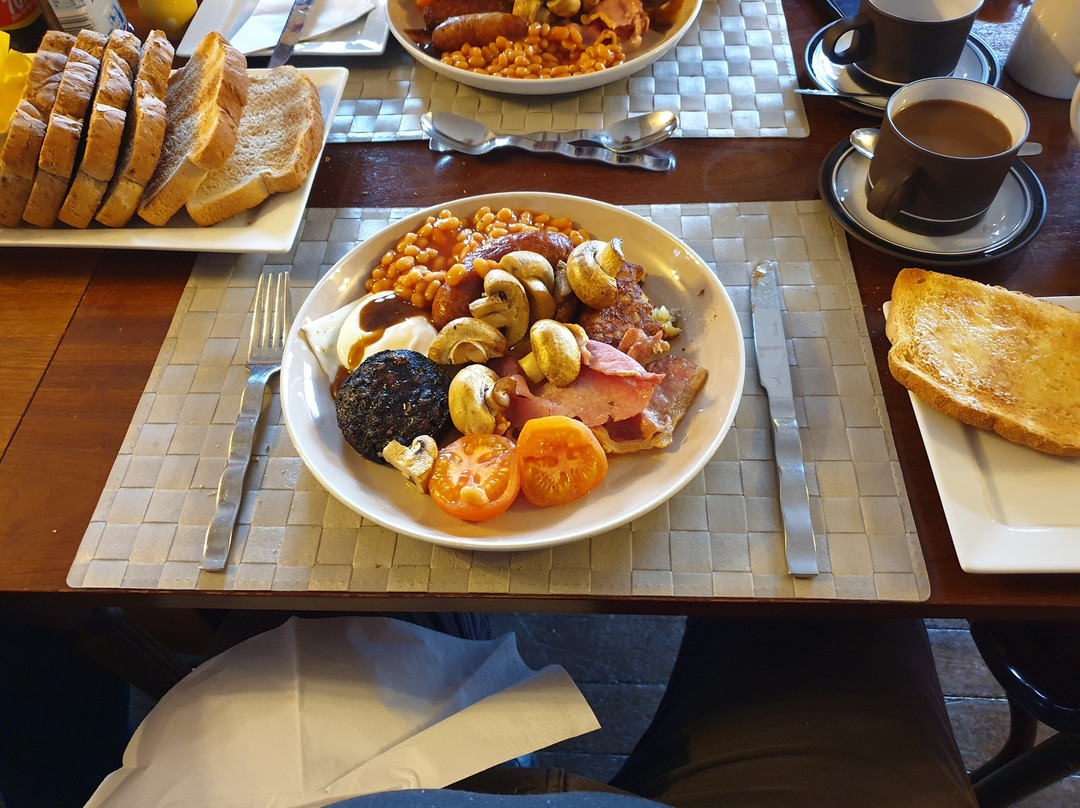 The Black Horse Hotel主图