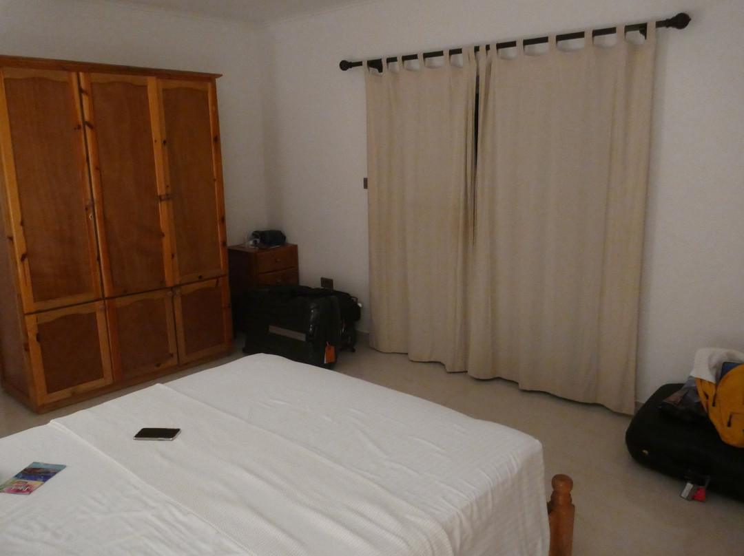 Julie's Holiday Home主图