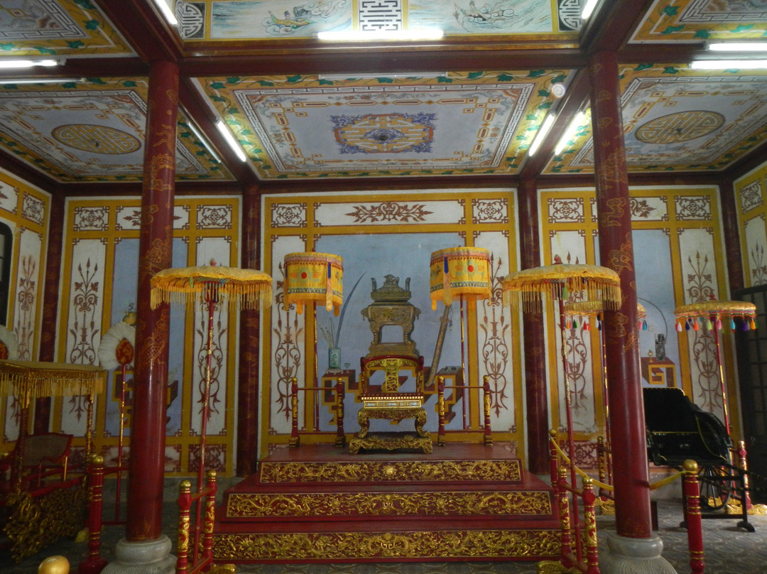 Halls of the Mandarins-顺化必去景点