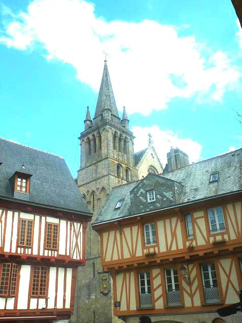 Place Henri IV景点图片