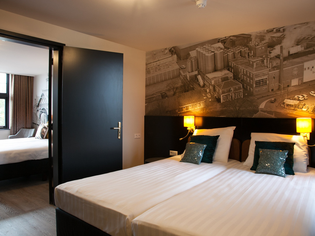 德瓦克酒店主图