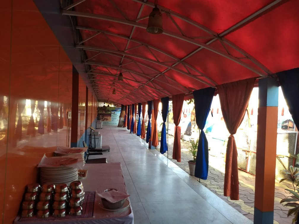 Hotel Highway Treat, Bhimbetka (MPTDC)主图