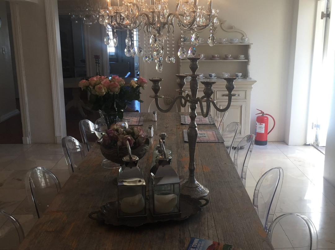 Rhonda's Manor Guest House主图