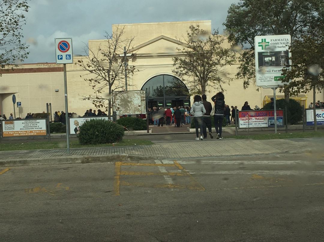 Centro Commerciale Mongolfiera-莱切必去景点