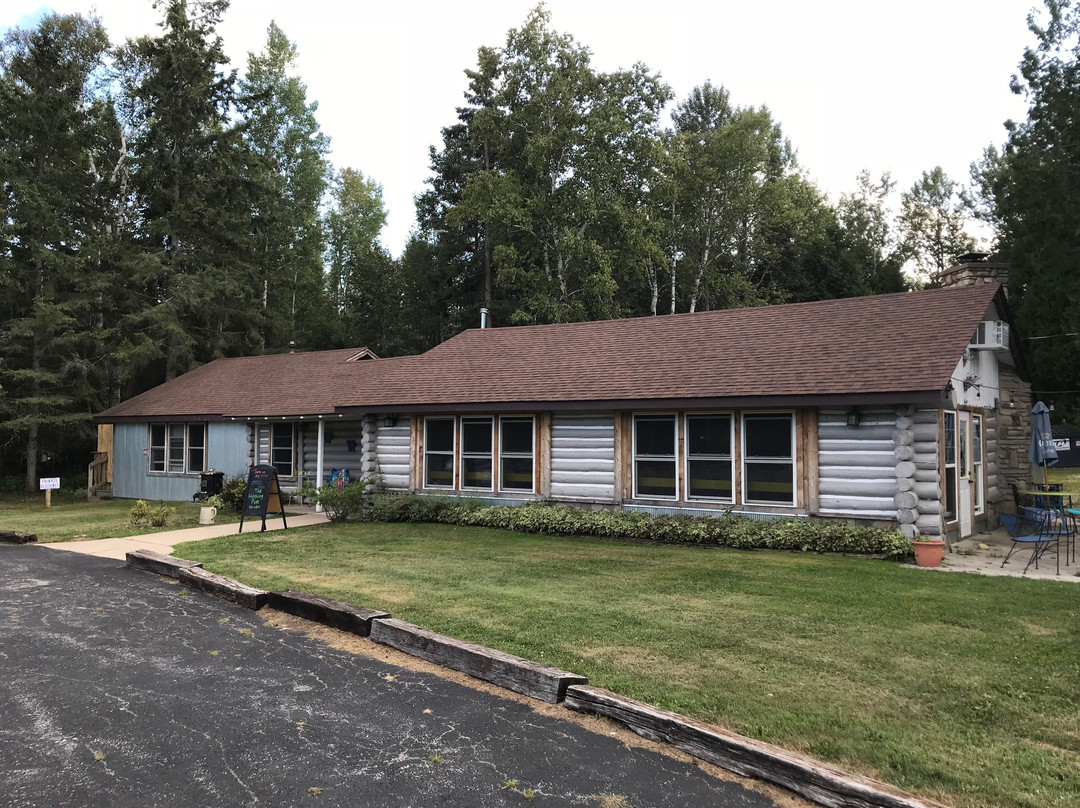 The Hitching Post Bar & Grill