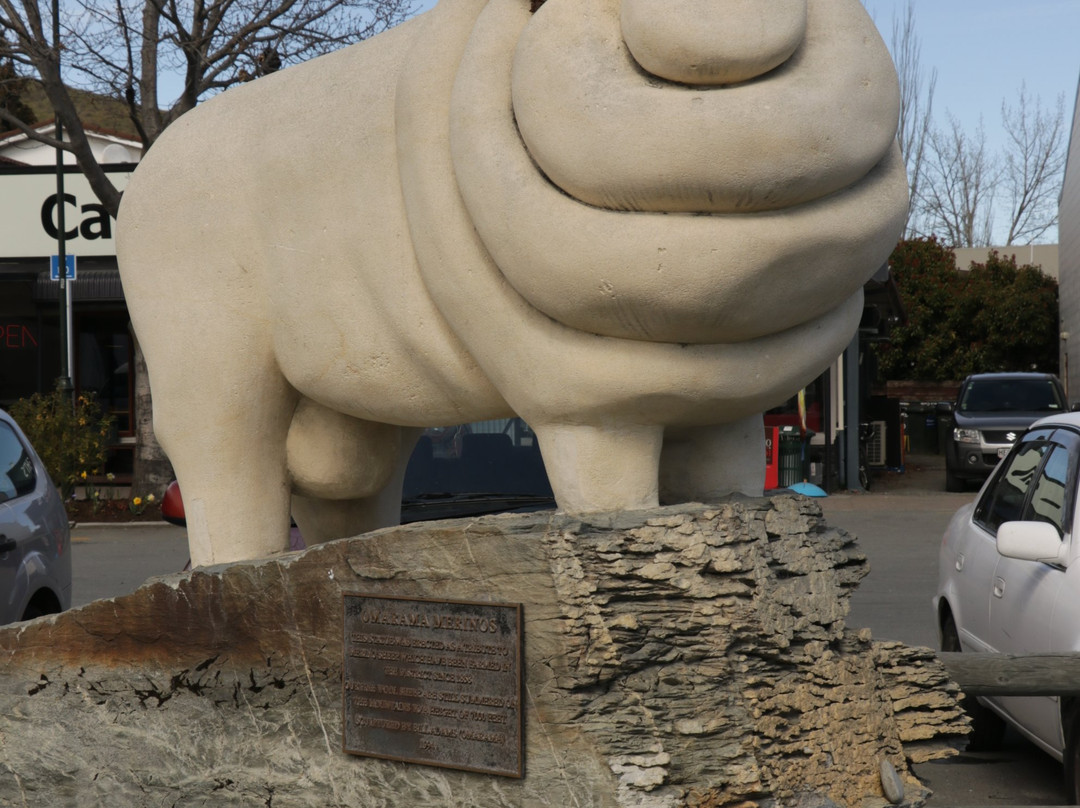 Omarama Sheep Statue景点图片