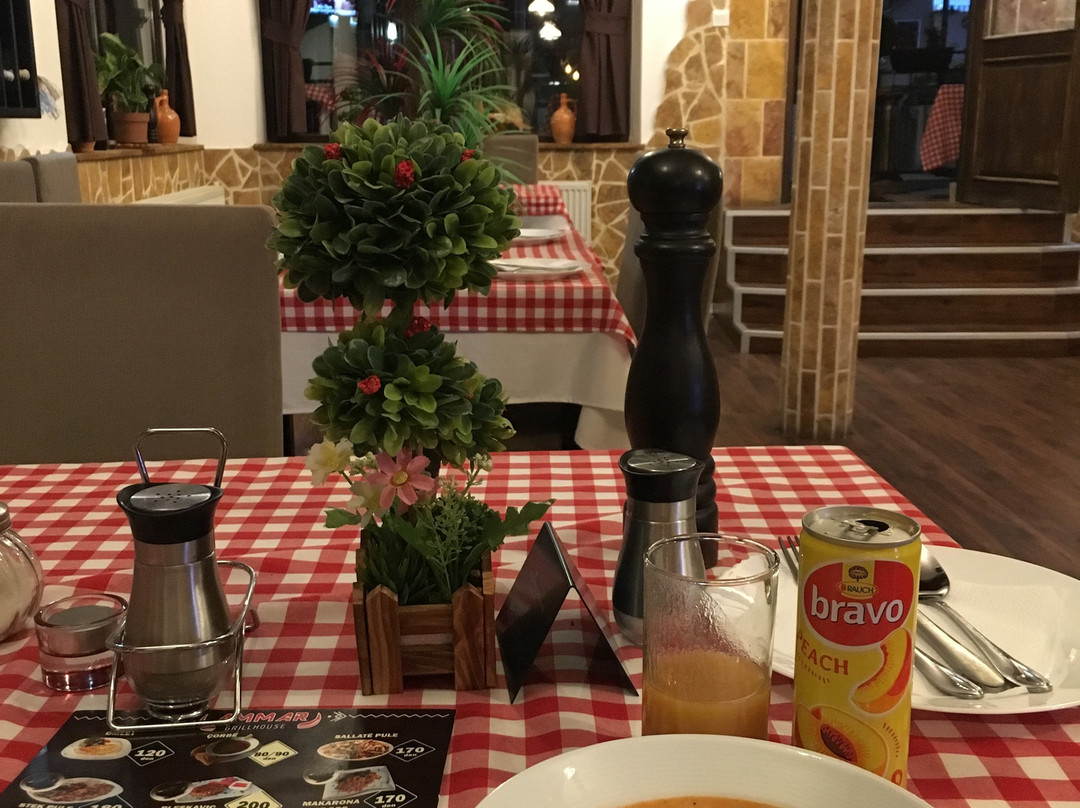 Dolna Matka餐馆和美食-Grill House AMMAR
