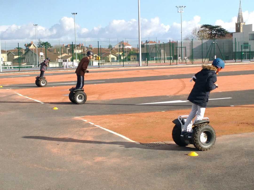 Mobilboard Villefranche-Beaujolais-索恩河畔自由城必去景点