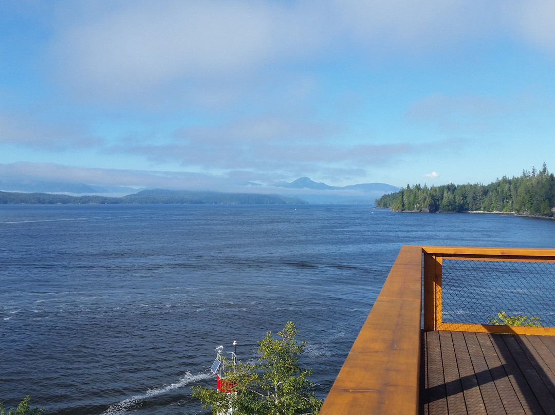Pacific Gateway Wilderness Lodge主图