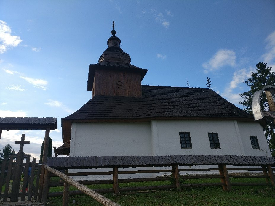 Drevený kostolík Kalná Roztoka-Kalna Roztoka必去景点