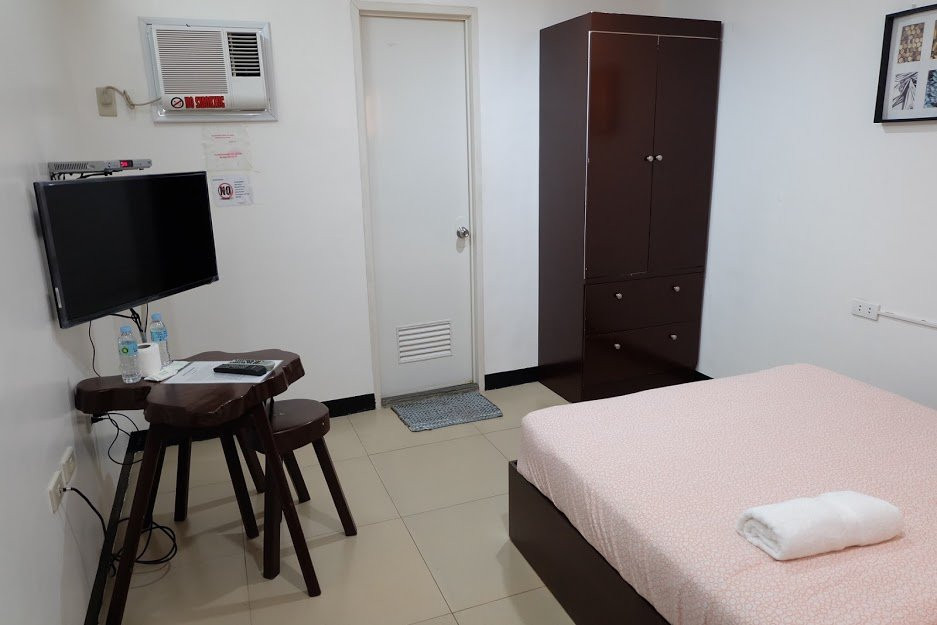 Red-C Residences主图