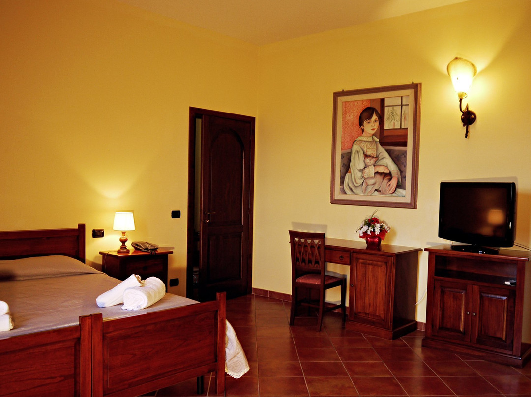 Ripi酒店住宿-Tenuta Del Massimo Feudo Albergo Ristorante