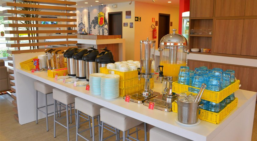 Partner Hotel Caxias do Sul主图