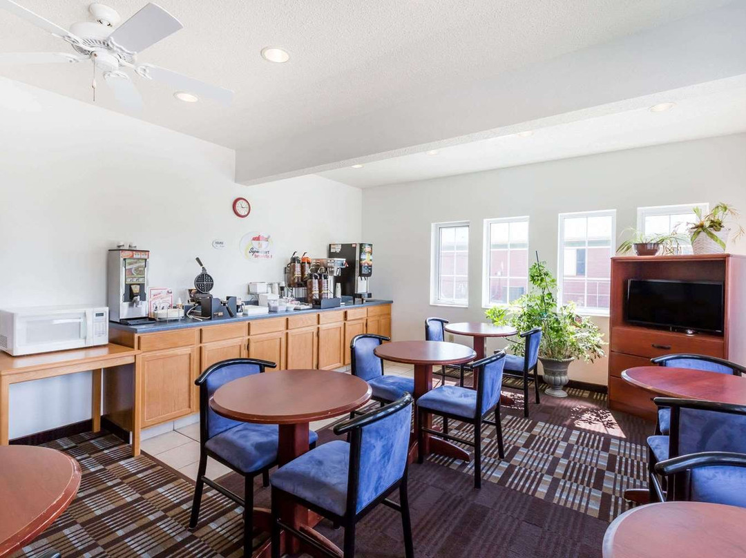 Super 8 by Wyndham Ida Grove主图