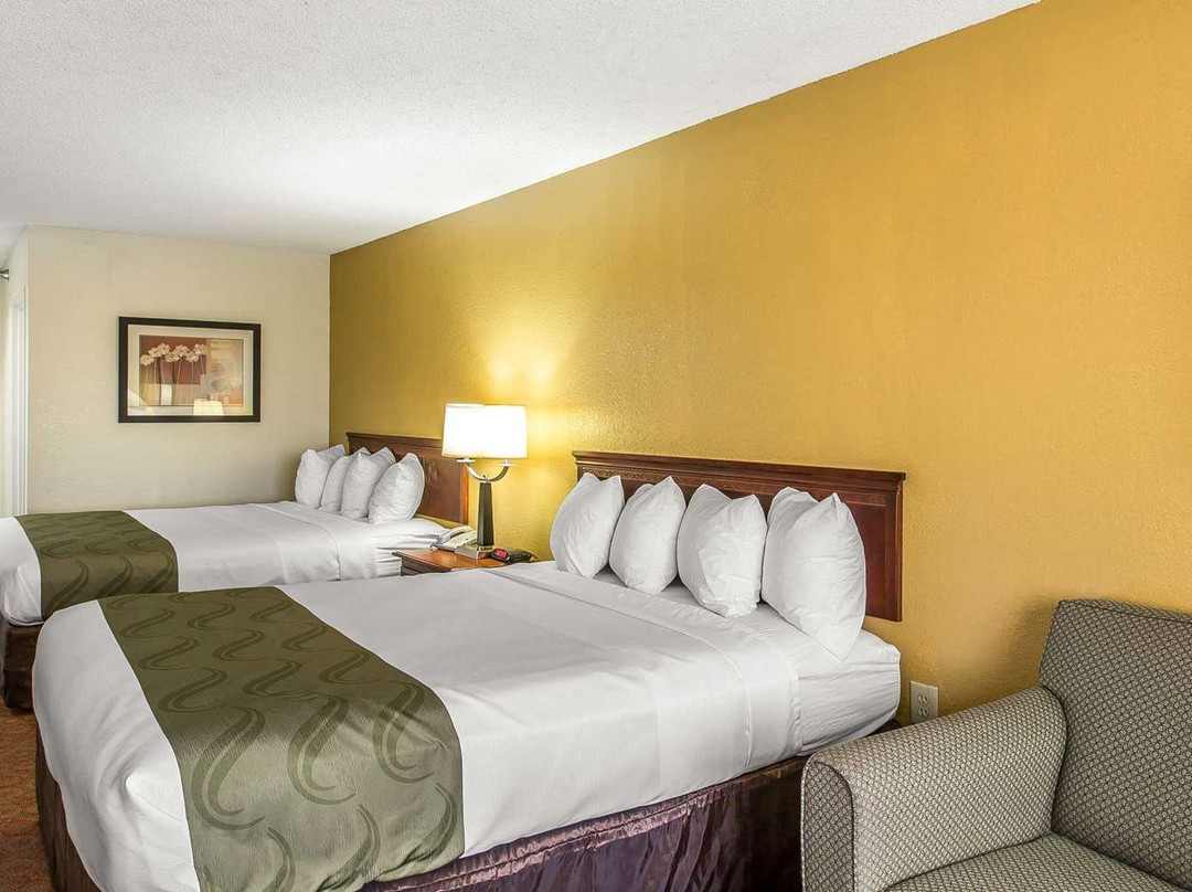 Quality Inn Montgomery South主图