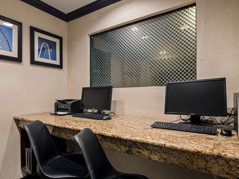 贝斯特韦斯特城市广场酒店主图