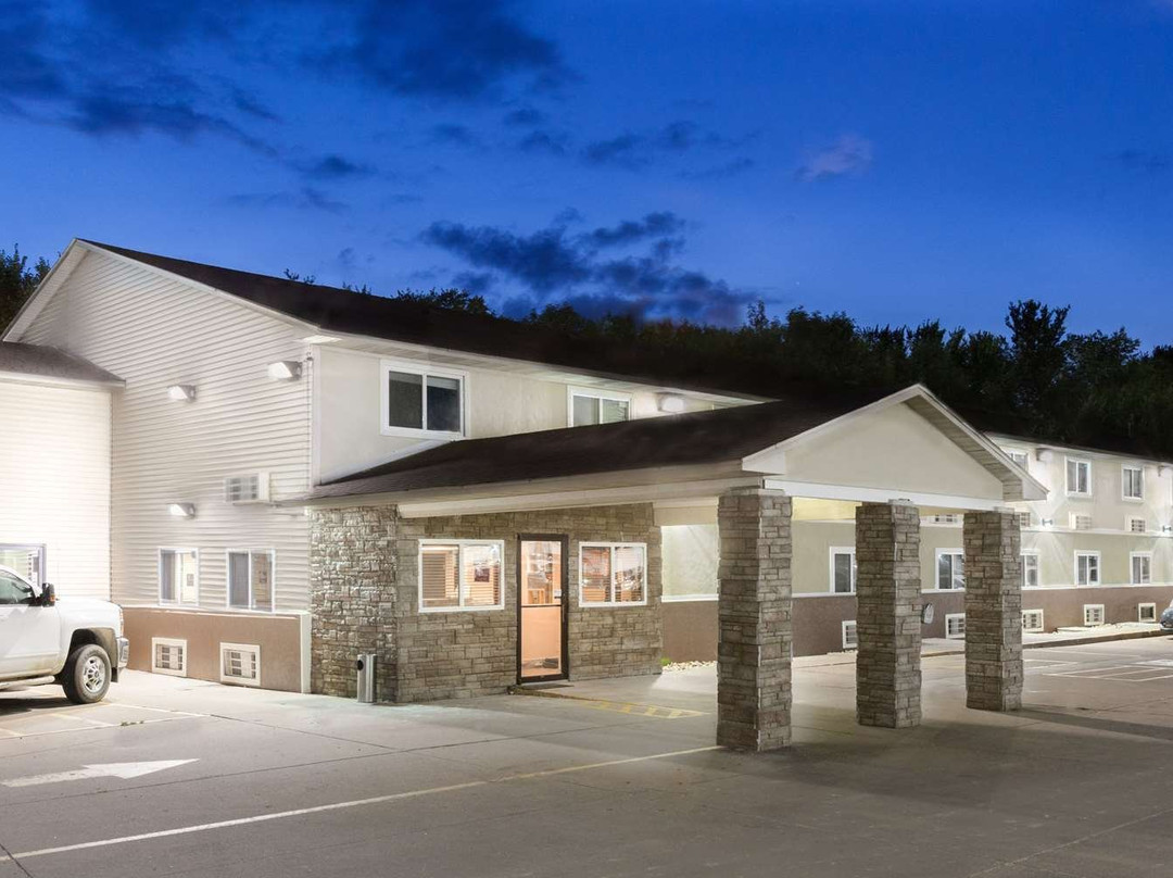 Super 8 By Wyndham Fort Madison主图