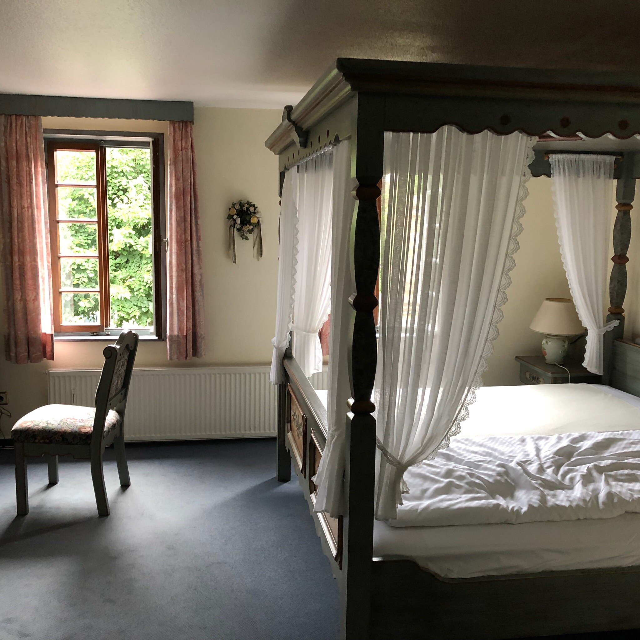 Hotel Dombaecker-官方