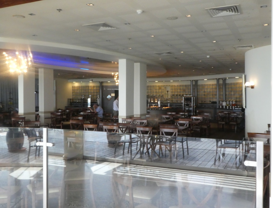 里蒙加雷基内瑞斯酒店主图