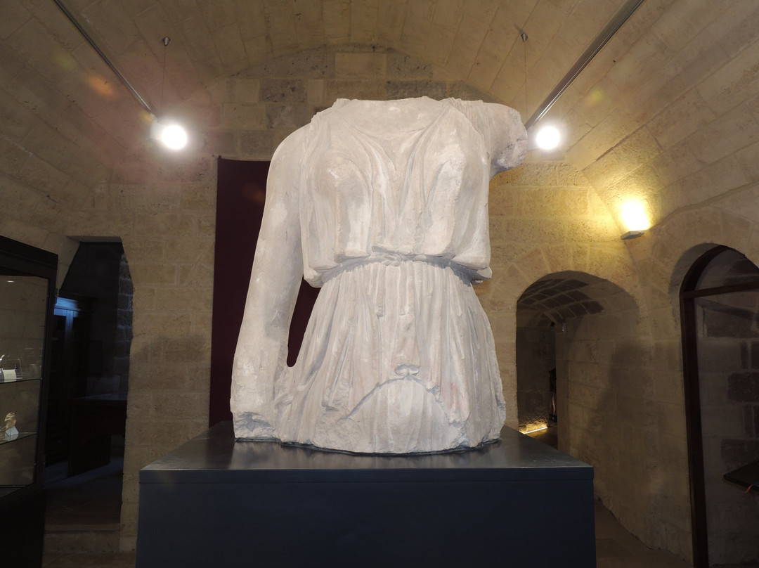 Castello Aragonese e Museo Archeologico Castro-Castro必去景点