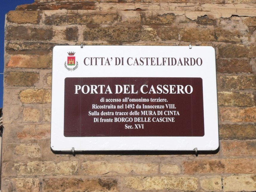 Porta del Cassero-Castelfidardo必去景点