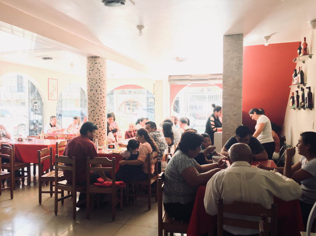 Chifa Karaoke Central