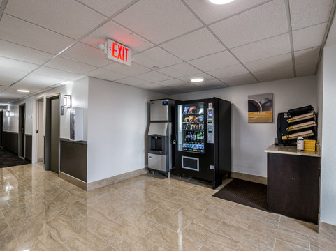 伊利诺伊伊皮奥里亚 6 号汽车旅馆