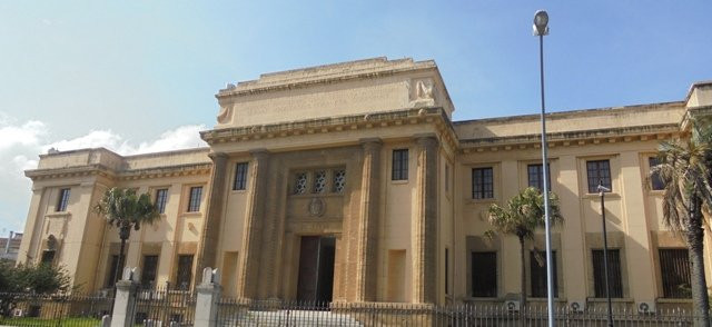 Palazzo di Giustizia o Palazzo Piacentini-墨西拿必去景点