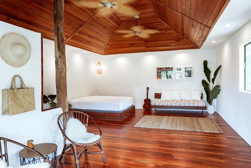 Lo'i Bed and Breakfast