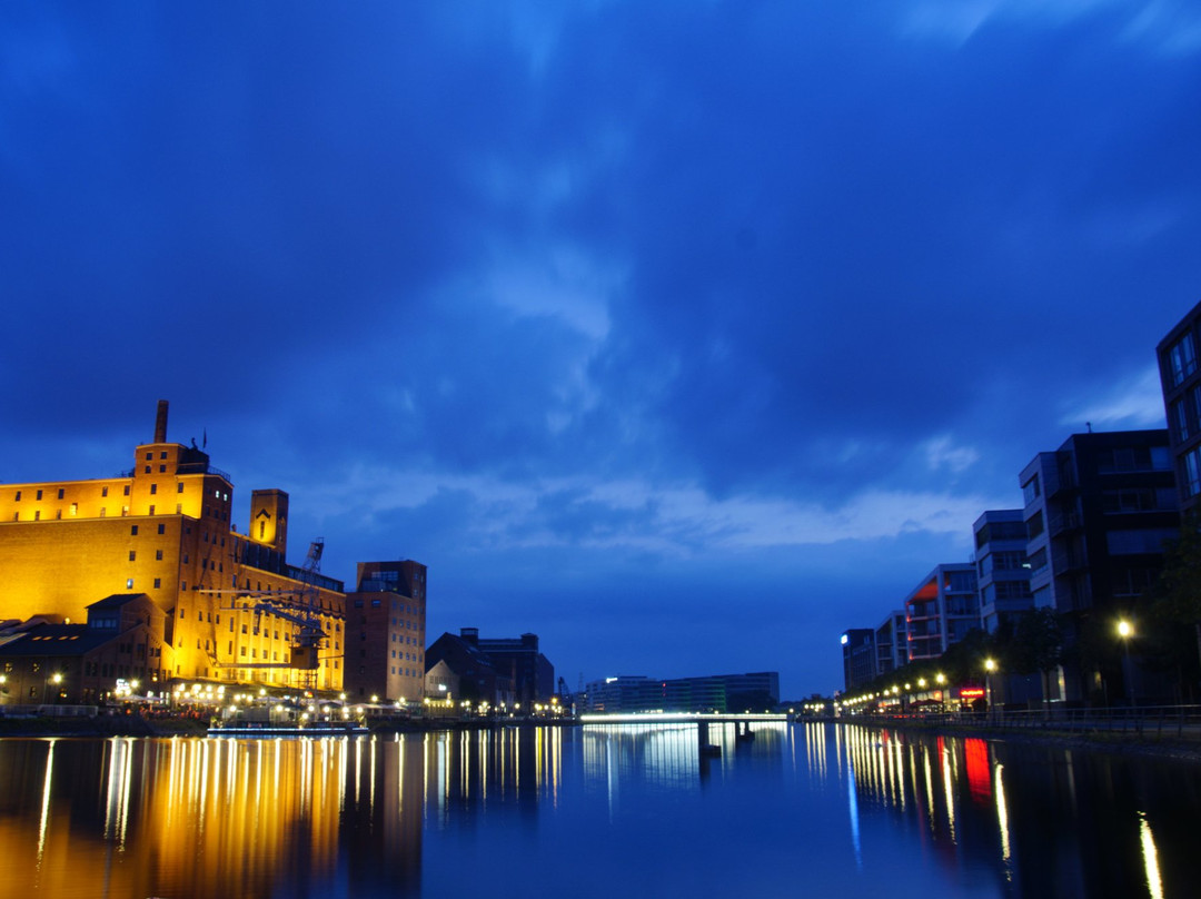 Duisburg Inner Harbour景点图片